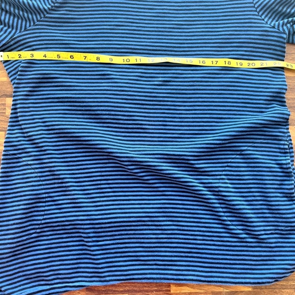 Chicos Women's Ultimate Tee Size 3 Blue With Black Stripe Pullover 3/4 Sleeve - Picture 5 of 6